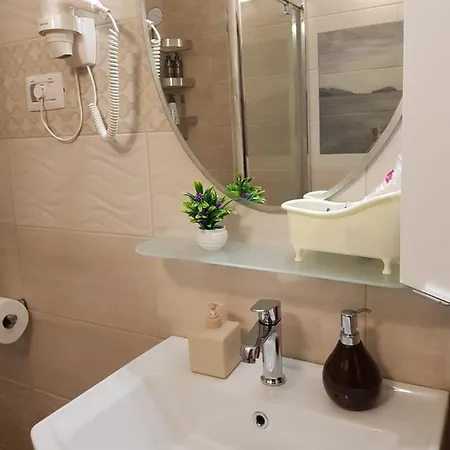 Abba Maritime Homestay *